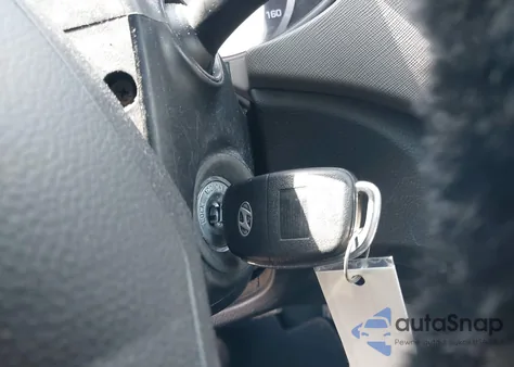 2017 Hyundai Santa Fe Sport 2.4L from USA, damaged, VIN 5XYZTDLB4HG411538